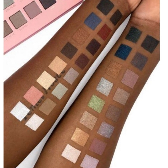 LORAC Mega PRO 4 Eyeshadow Palette Limited Edition | 32 Colors|Limited EDITION - Picture 10 of 10